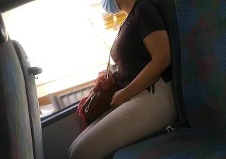 （风险公共汽车）业余口交来自陌生人!!!
