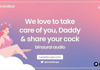 ASMR Kami suka menjaga anda, Daddy, dan berkongsi ayam anda [Audio Roleplay] [bertiga]