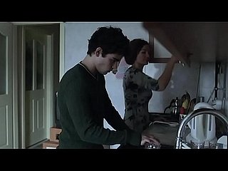 Sekret MILF z przyjacielem jego syna
