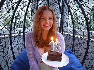 Fodou uma gracinha magra quando ela completou 18 anos - verlonis
