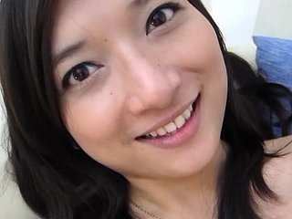 Metà britannica mezza thailandese figa cutie