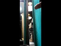 更衣室闪光