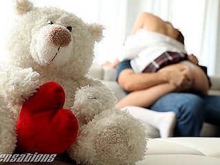 NUOVE SENSAZIONI - Voleva di più del suo animale di pezza il giorno di San Valentino (Athena Heart)