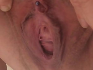 Tracy Pissing ternganga