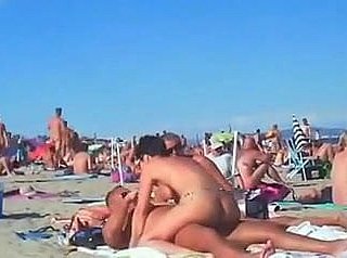 Davanti bir tutti