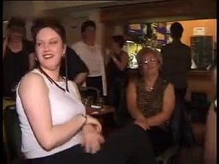 Bunch reifen mit Stripperinnen - Teil 2