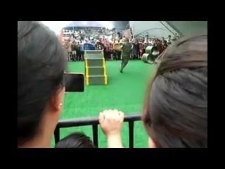 Encoxada 81：她看上去是那么纯真无邪，他妈的呀！