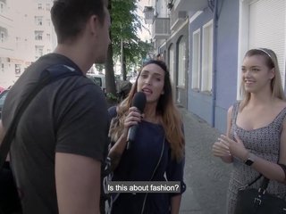achados loura bonito cara aleatório na rua